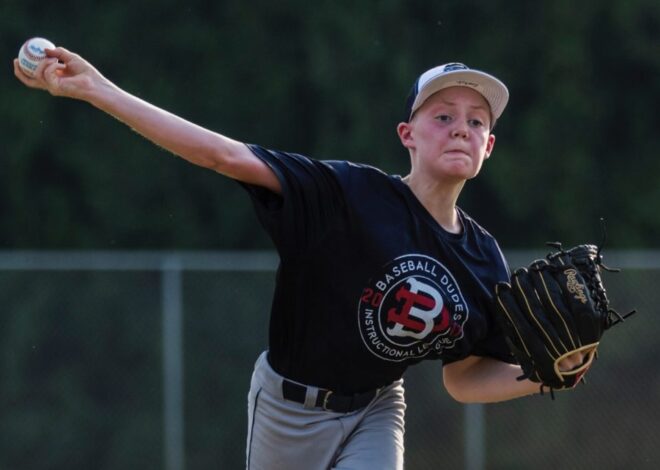 Hati-Hati Mengikuti Bola || Bisbol Dudes LLC