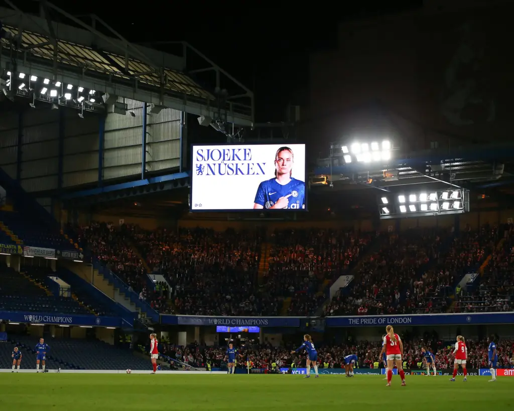 “Chelsea Wanita Akan Menjadikan Stamford Bridge Rumah Permanen dalam Perpindahan Terkenal”.
